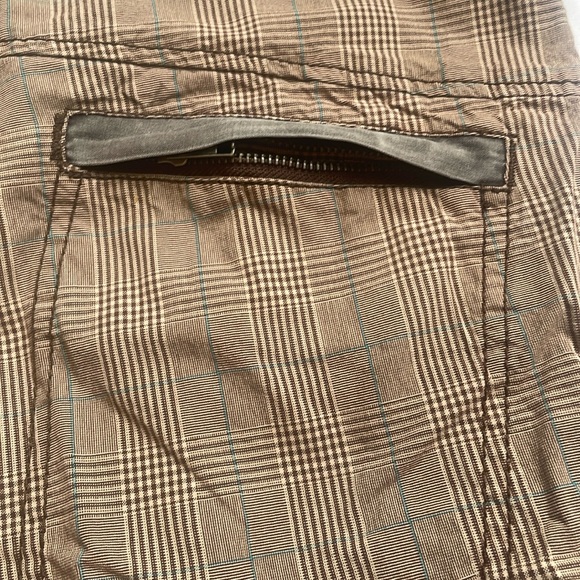 GUESS CARGO SHORTS - Picture 13 of 15